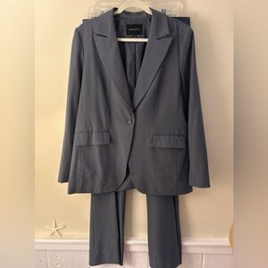 Banana Republic Slate Blue Pant Suit – Blazer & Trousers – Size 14 – NWOT